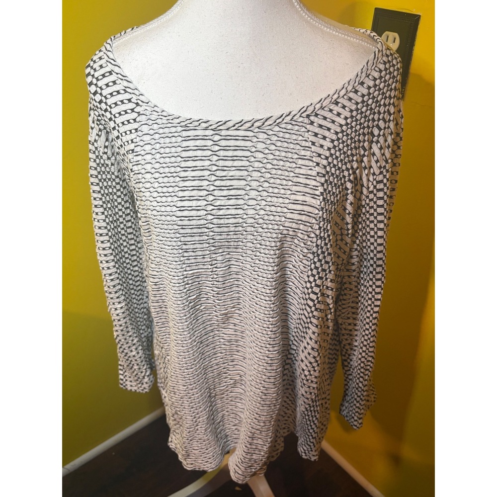 Tianello Women XL Tunic Blouse Black White Textured Stretch Lagenlook Pullover